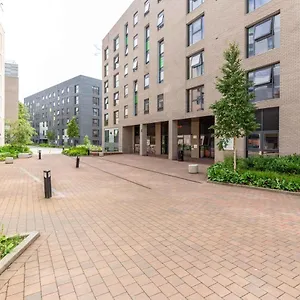 Apartment Ensuite Bedrooms With Shared Kitchen And At Marshall Court In United Kingdom